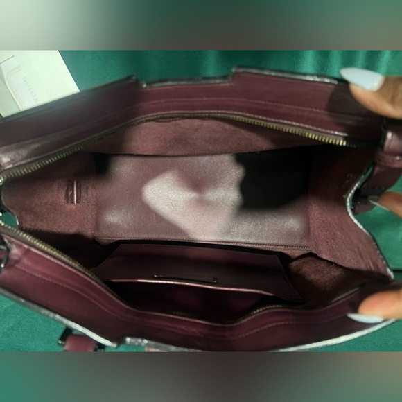 Yves Saint Laurent Cabas Maroon Leather Bag - Picture 5 of 10